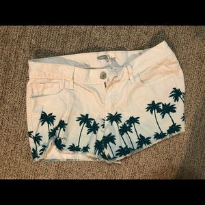 Old navy diva shorts